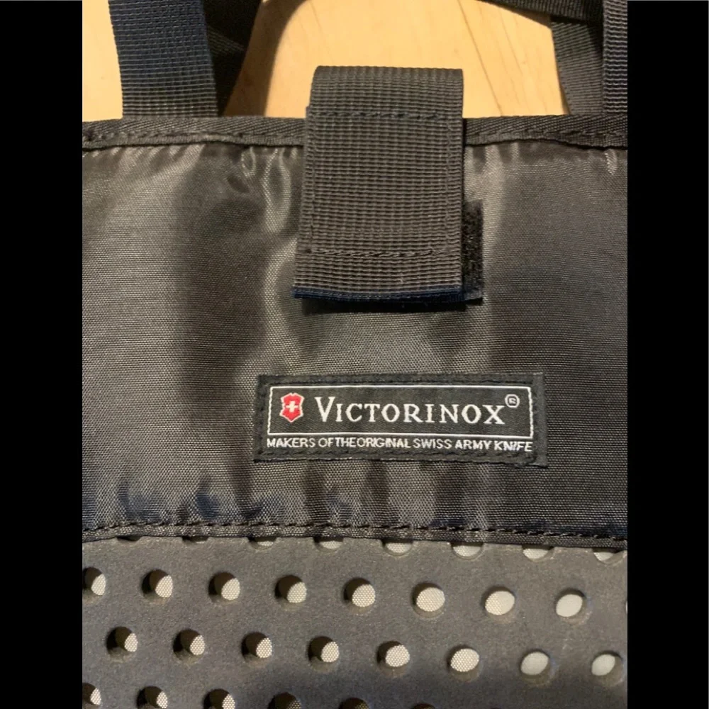 VICTORINOX laptop sleeve case